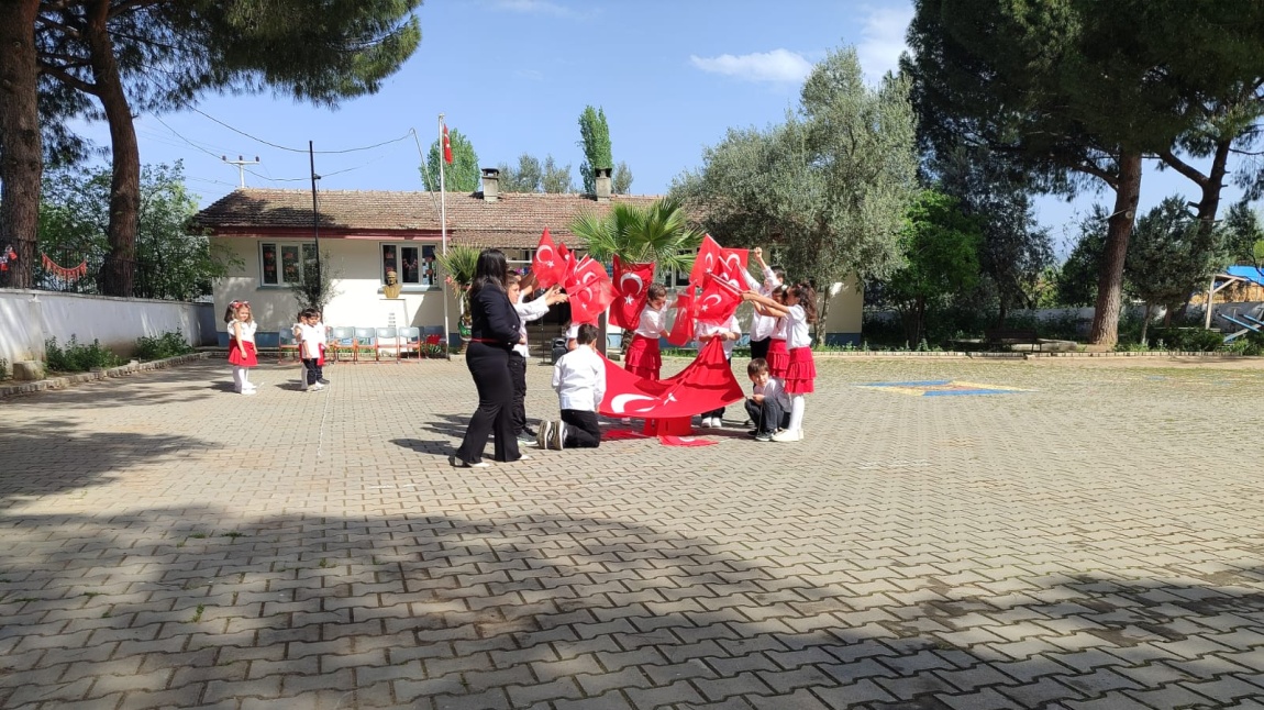 23 Nisan Ulusal Egemenlik ve Çocuk Bayramı'nı kutladık